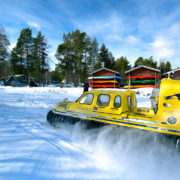 adrenaline-tip-tocht-met-een-hovercraft-in-zweden
